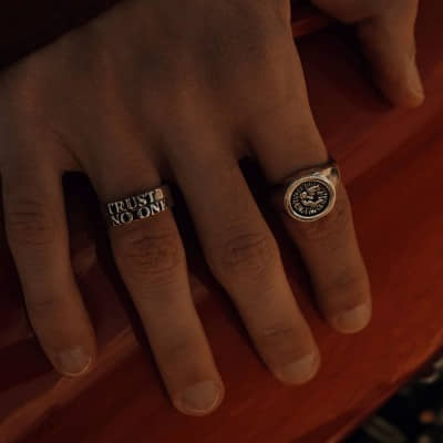 Anillo Twojeys Trust No One...