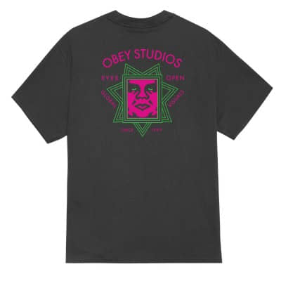 Camiseta OBEY global...