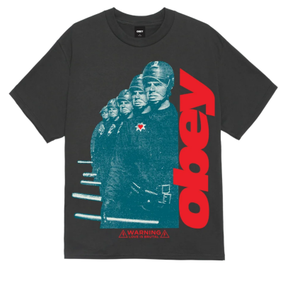Camiseta Obey Love Is...