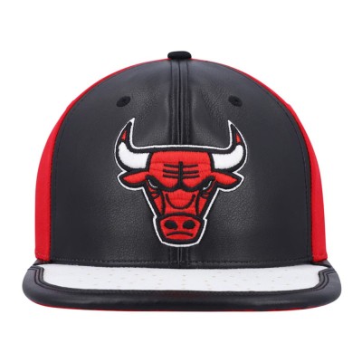 Gorra Mitchell & Ness NBA Chicago Bulls Day One Snapback Black-White 6HSSMM19224-CBUBKWH Gorras Mitchell & Ness
