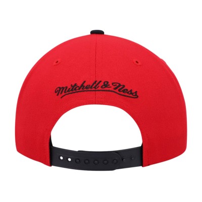 Gorra Mitchell & Ness NBA Chicago Bulls Day One Snapback Black-White 6HSSMM19224-CBUBKWH Gorras Mitchell & Ness