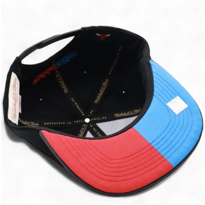 Gorra Mitchell & Ness NBA Chicago Bulls Day One Snapback Black 6HSSMM19227-CBUBLCK Gorras Mitchell & Ness